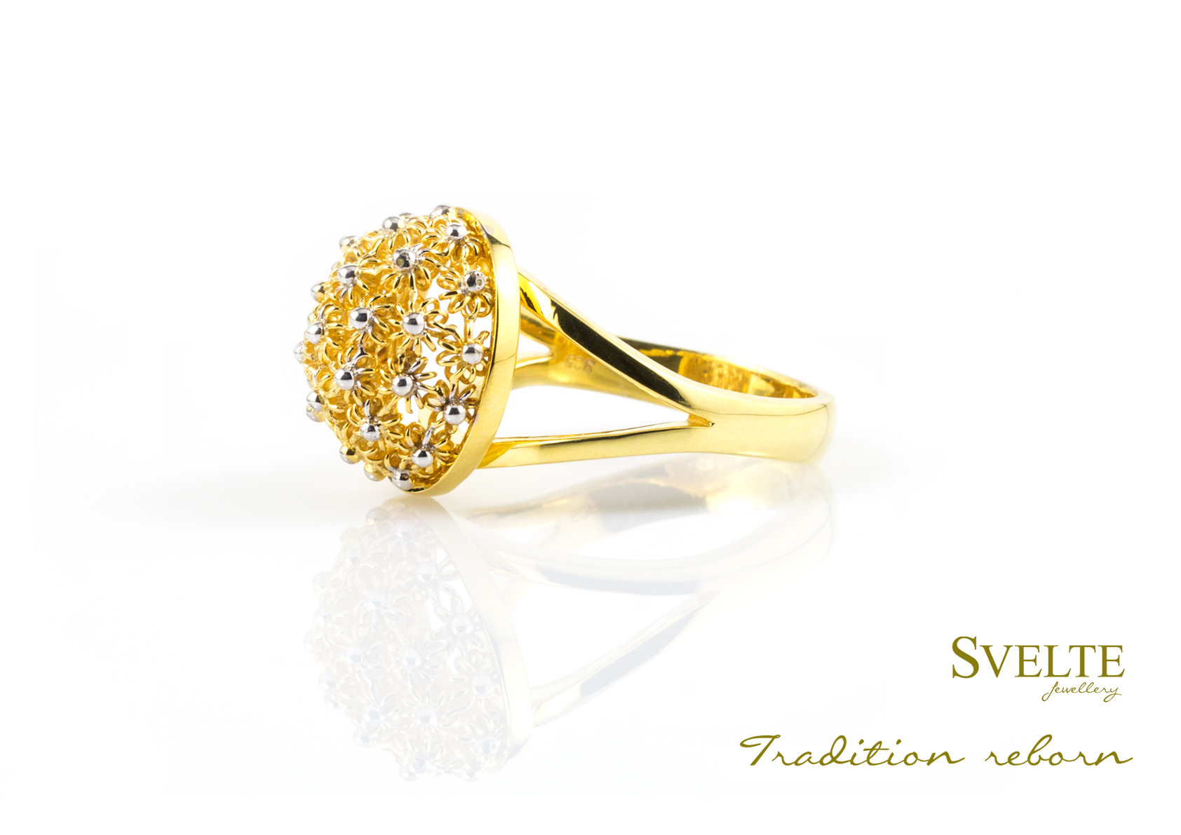 Petite Gold Mal Ring 