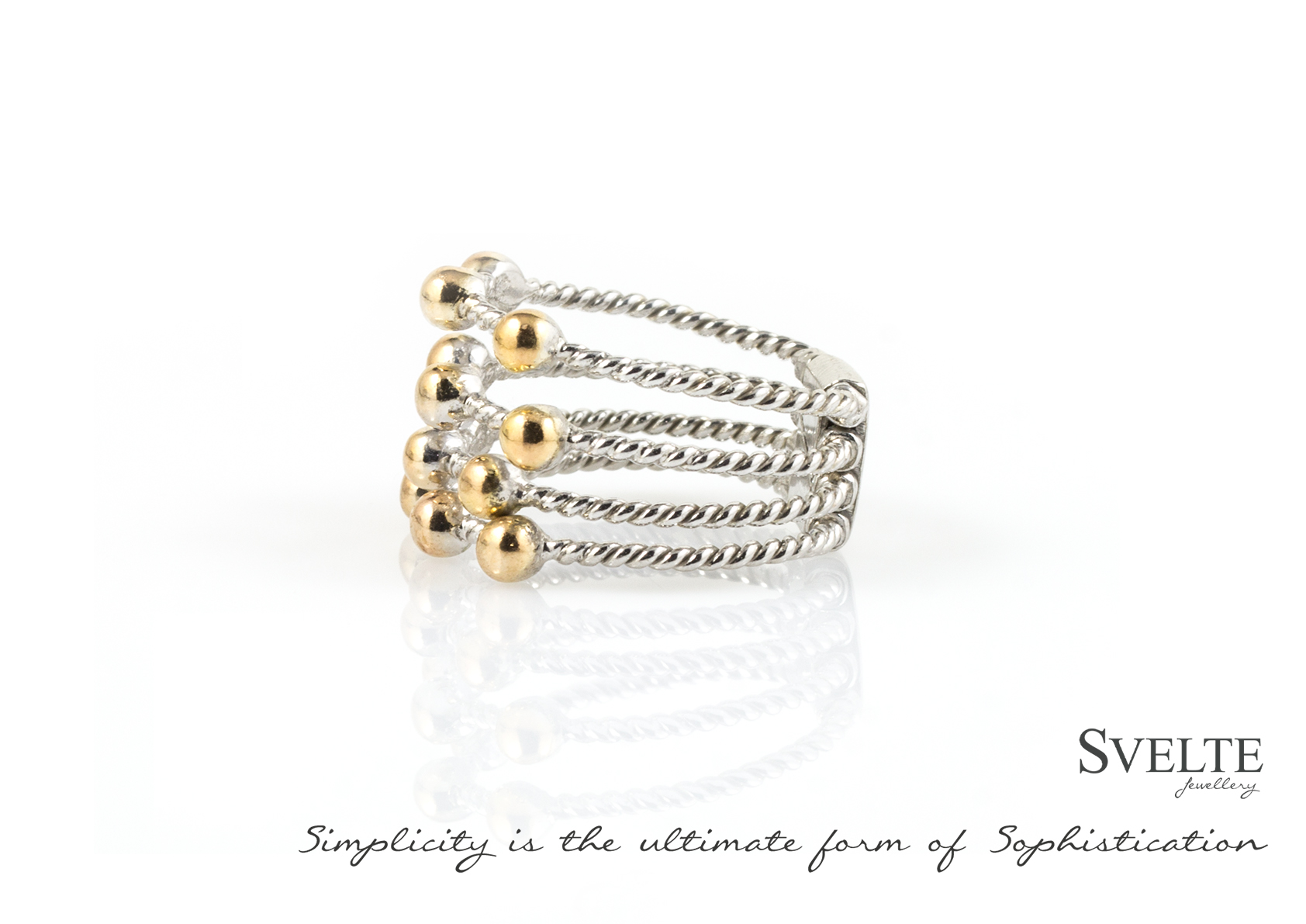 Twisted bead ring